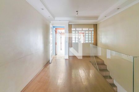 Sala de casa para alugar com 2 quartos, 110m² em Jardim Celeste, São Paulo