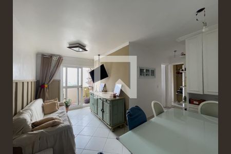 Sala de apartamento à venda com 2 quartos, 72m² em Vila Carmosina, São Paulo