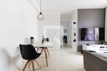 Sala de apartamento à venda com 2 quartos, 45m² em Parque Fongaro, São Paulo