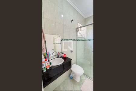 Casa à venda com 269m², 4 quartos e 4 vagas Casa à venda com 269m², 4 quartos e 4 vagasBanheiro da Suíte 2