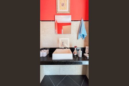 Casa à venda com 269m², 4 quartos e 4 vagas Casa à venda com 269m², 4 quartos e 4 vagasLavabo