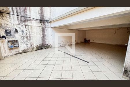 Casa à venda com 269m², 4 quartos e 4 vagas Casa à venda com 269m², 4 quartos e 4 vagasGaragem