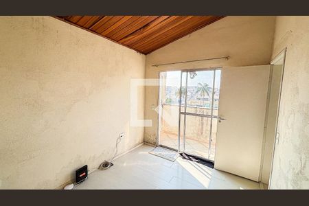 Casa à venda com 269m², 4 quartos e 4 vagas Casa à venda com 269m², 4 quartos e 4 vagasQuarto