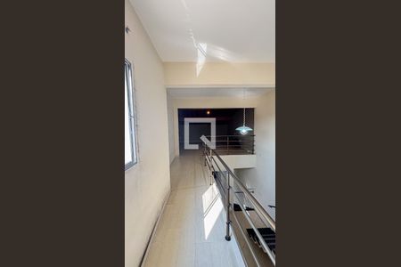 Casa à venda com 269m², 4 quartos e 4 vagas Casa à venda com 269m², 4 quartos e 4 vagasSotao