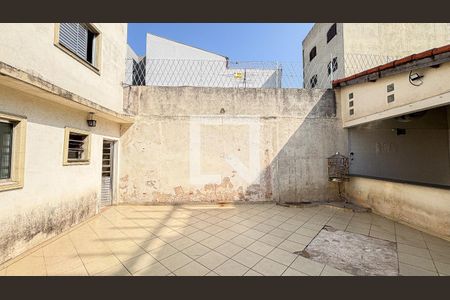 Casa à venda com 269m², 4 quartos e 4 vagas Casa à venda com 269m², 4 quartos e 4 vagasQuintal