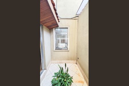 Casa à venda com 269m², 4 quartos e 4 vagas Casa à venda com 269m², 4 quartos e 4 vagasVaranda Sala - Sala de Jantar