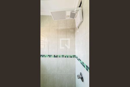 Casa à venda com 269m², 4 quartos e 4 vagas Casa à venda com 269m², 4 quartos e 4 vagasBanheiro da Suíte 2