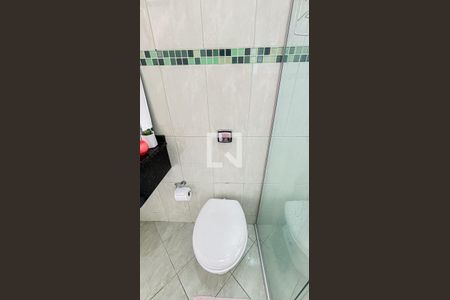 Casa à venda com 269m², 4 quartos e 4 vagas Casa à venda com 269m², 4 quartos e 4 vagasBanheiro da Suíte 2