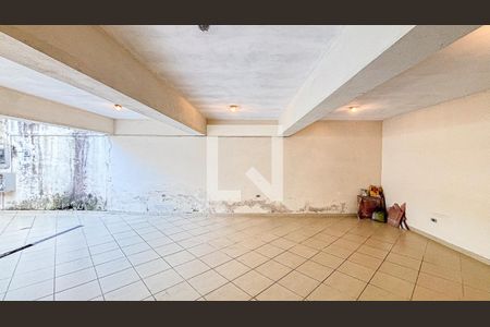 Casa à venda com 269m², 4 quartos e 4 vagas Casa à venda com 269m², 4 quartos e 4 vagasGaragem