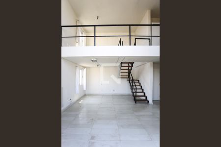 Sala / cozinha de apartamento à venda com 1 quarto, 90m² em Vila Suzana, São Paulo