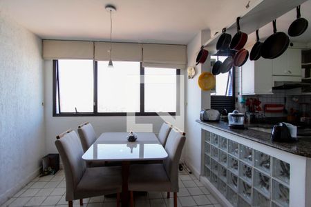 Sala de apartamento para alugar com 2 quartos, 78m² em Barra da Tijuca, Rio de Janeiro