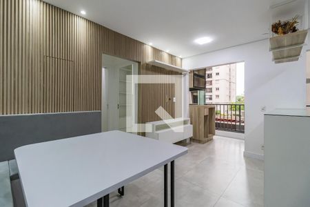 Sala de apartamento à venda com 2 quartos, 56m² em Alphaville Empresarial, Barueri