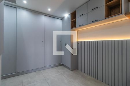 Quarto 2 de apartamento à venda com 2 quartos, 56m² em Alphaville Empresarial, Barueri