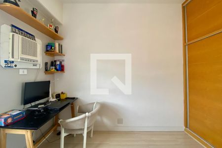 Quarto 1 de apartamento à venda com 3 quartos, 83m² em Laranjeiras, Rio de Janeiro