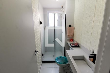 Banheiro  de apartamento para alugar com 2 quartos, 38m² em Paraisópolis, São Paulo