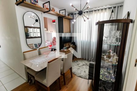 Sala de apartamento para alugar com 2 quartos, 38m² em Paraisópolis, São Paulo