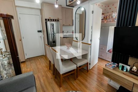 Sala de apartamento para alugar com 2 quartos, 38m² em Paraisópolis, São Paulo