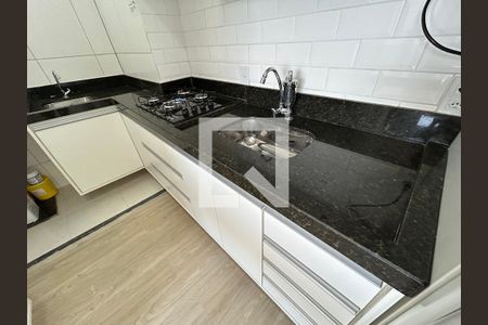 Cozinha de apartamento para alugar com 2 quartos, 38m² em Várzea da Barra Funda, São Paulo