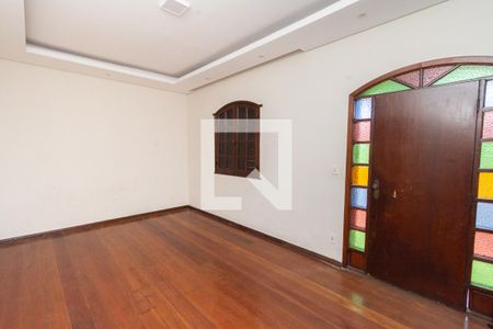 Sala de Estar de casa para alugar com 4 quartos, 360m² em Industrial, Contagem