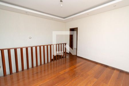 Sala de TV de casa para alugar com 4 quartos, 360m² em Industrial, Contagem