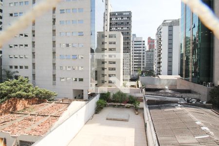 Vista de apartamento à venda com 2 quartos, 90m² em Itaim Bibi, São Paulo