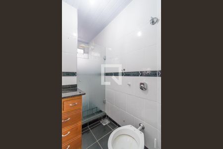 Banheiro de apartamento à venda com 1 quarto, 45m² em Brás de Pina, Rio de Janeiro