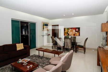 Sala de apartamento à venda com 4 quartos, 127m² em Funcionários, Belo Horizonte