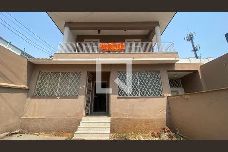 Casa para alugar com 500m², 8 quartos e 2 vagas Casa para alugar com 500m², 8 quartos e 2 vagasFachada