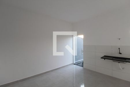 Sala e Cozinha de kitnet/studio para alugar com 1 quarto, 40m² em Minascaixa, Belo Horizonte