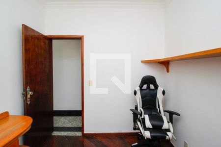 Escritório de apartamento à venda com 4 quartos, 150m² em Nova Floresta, Belo Horizonte