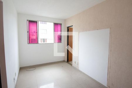 Sala de apartamento para alugar com 3 quartos, 49m² em Engenho do Porto, Duque de Caxias