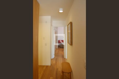 Corredor de apartamento para alugar com 2 quartos, 73m² em Alto da Lapa, São Paulo