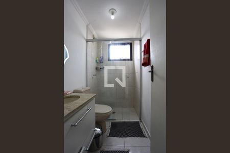 Banheiro de apartamento à venda com 2 quartos, 146m² em Parque Taboão, Taboão da Serra