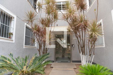 Hall de entrada de apartamento à venda com 2 quartos, 52m² em Sapucaias, Contagem