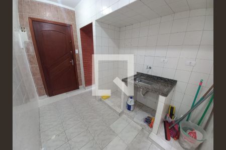 Cozinha de apartamento para alugar com 1 quarto, 36m² em Centro, São Vicente