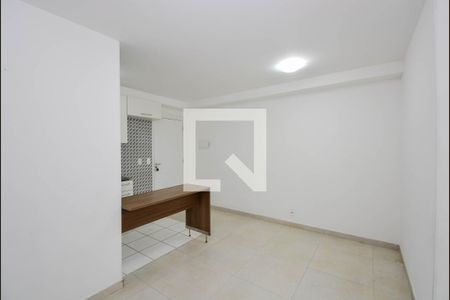 Sala de apartamento para alugar com 3 quartos, 81m² em Jardim Las Vegas, Guarulhos