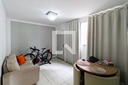 Sala de apartamento à venda com 2 quartos, 45m² em Cabral, Contagem