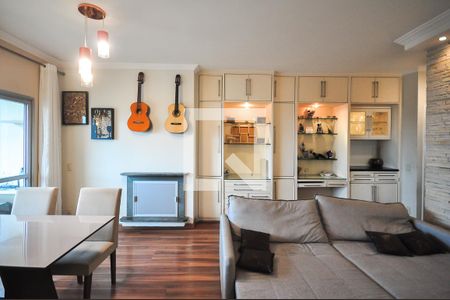 Sala de apartamento à venda com 2 quartos, 70m² em Super Quadra Morumbi, São Paulo