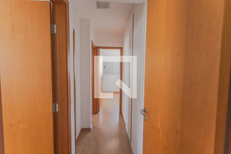 Corredor de apartamento para alugar com 3 quartos, 90m² em Santo Agostinho, Belo Horizonte