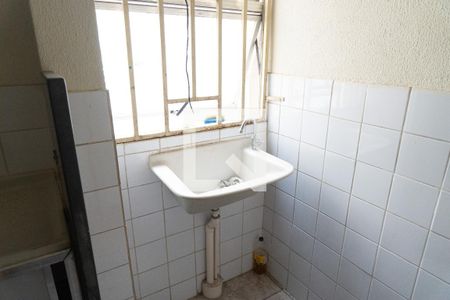 Cozinha e Área de Serviço de apartamento à venda com 2 quartos, 50m² em Chácaras Califórnia, Contagem