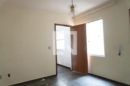 Sala de apartamento à venda com 2 quartos, 50m² em Chácaras Califórnia, Contagem