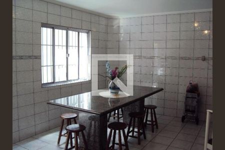 Casa à venda com 3 quartos, 190m² em Vila Iorio, São Paulo