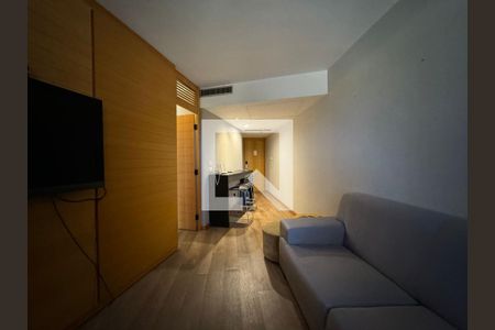 Sala / Cozinha de apartamento para alugar com 1 quarto, 60m² em Asa Norte, Brasília