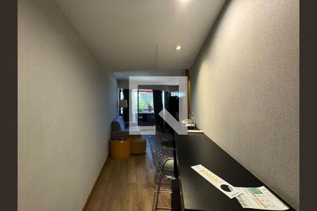 Sala / Cozinha de apartamento para alugar com 1 quarto, 60m² em Asa Norte, Brasília