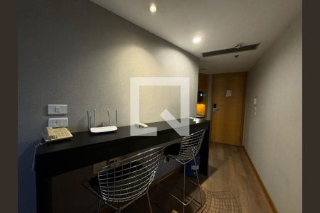 Sala / Cozinha de apartamento para alugar com 1 quarto, 60m² em Asa Norte, Brasília