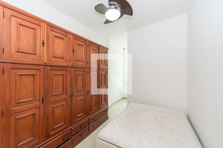 Quarto 1 de apartamento para alugar com 2 quartos, 76m² em Manguinhos, Rio de Janeiro