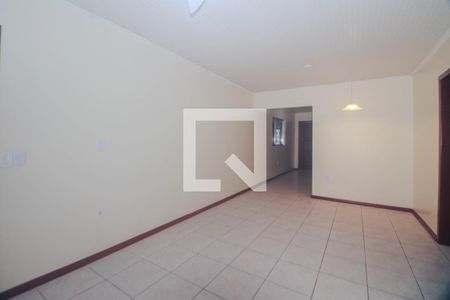 Sala de casa à venda com 3 quartos, 130m² em Sarandi, Porto Alegre