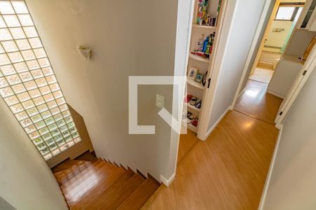 Escada de casa à venda com 4 quartos, 200m² em Mirandópolis, São Paulo