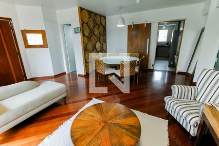 Sala de apartamento para alugar com 4 quartos, 137m² em Vila Suzana, São Paulo