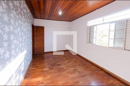 Quarto 1 de casa para alugar com 3 quartos, 360m² em Carlos Prates, Belo Horizonte